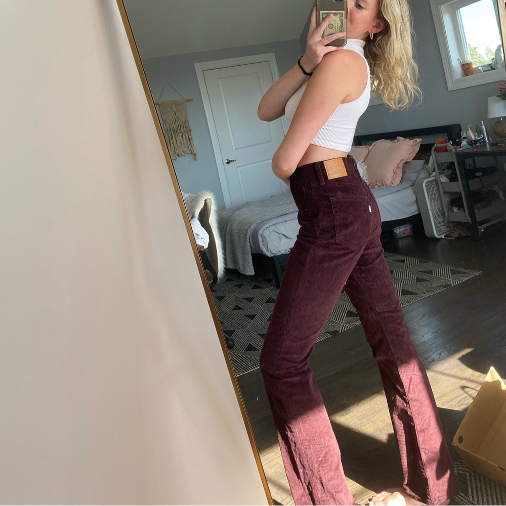 Levi’s Ribcage Bootcut Cord Jeans Malbec Burgundy Corduroy